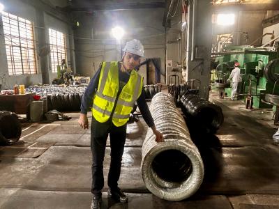 Marokkanske kunder utfører-inspeksjon på stedet hos Aotian Steel, og vitner o...